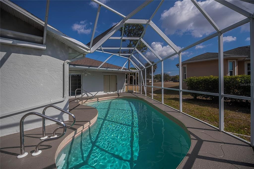 293 Maraca St Port Charlotte, FL 33983 - Thumbnail 3