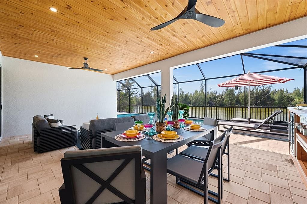 10522 Riverside Rd Port Charlotte, FL 33981 - Thumbnail 3