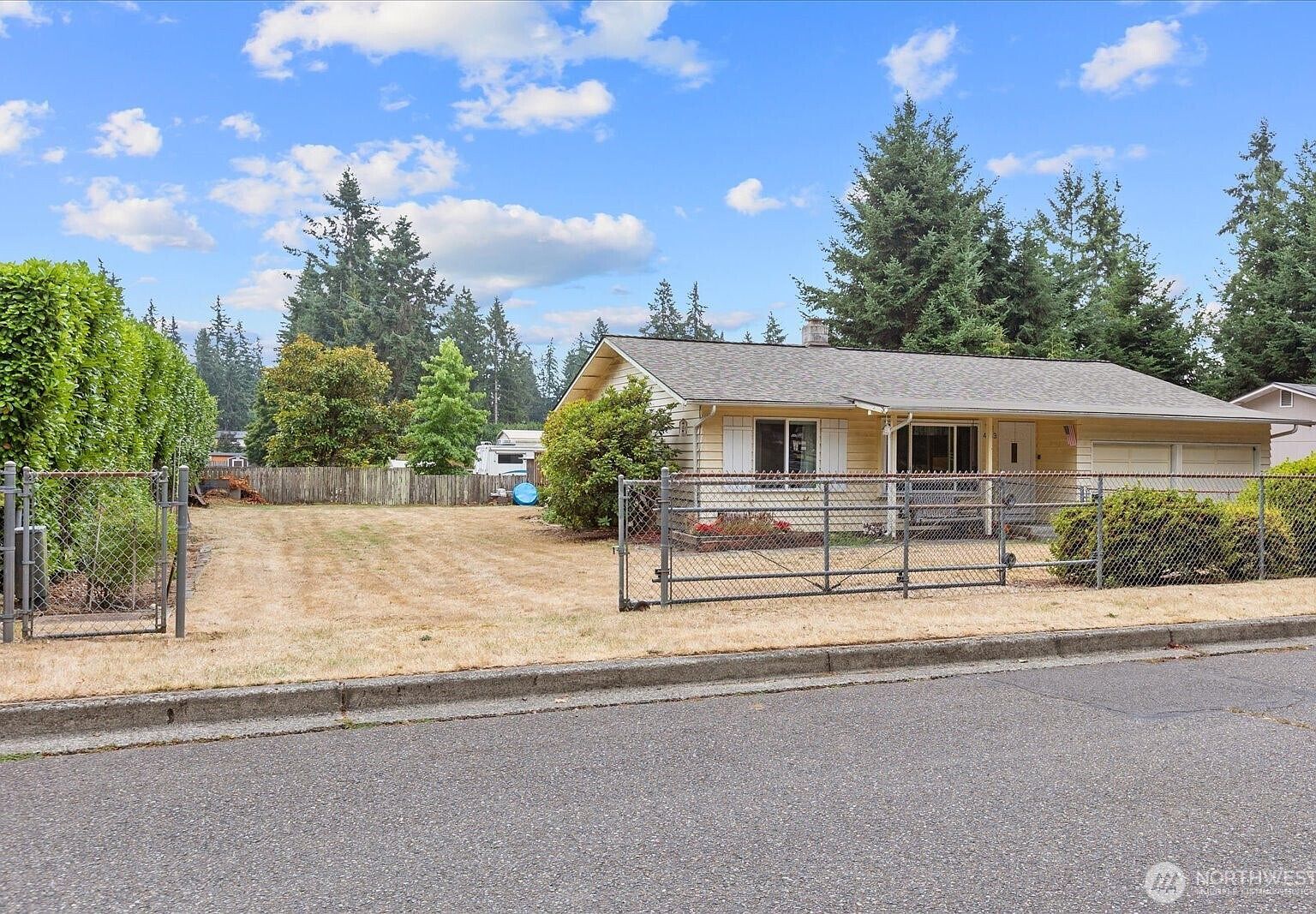 14413 SE 139th Pl Renton, WA 98059 - Thumbnail 3