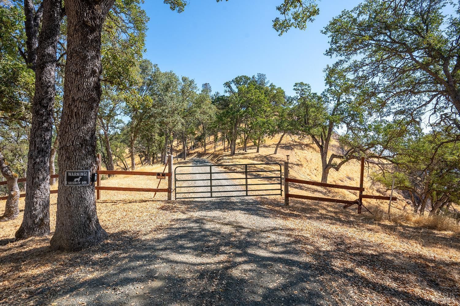 1320 Headlands Dr Napa, CA 94558 - Thumbnail 3