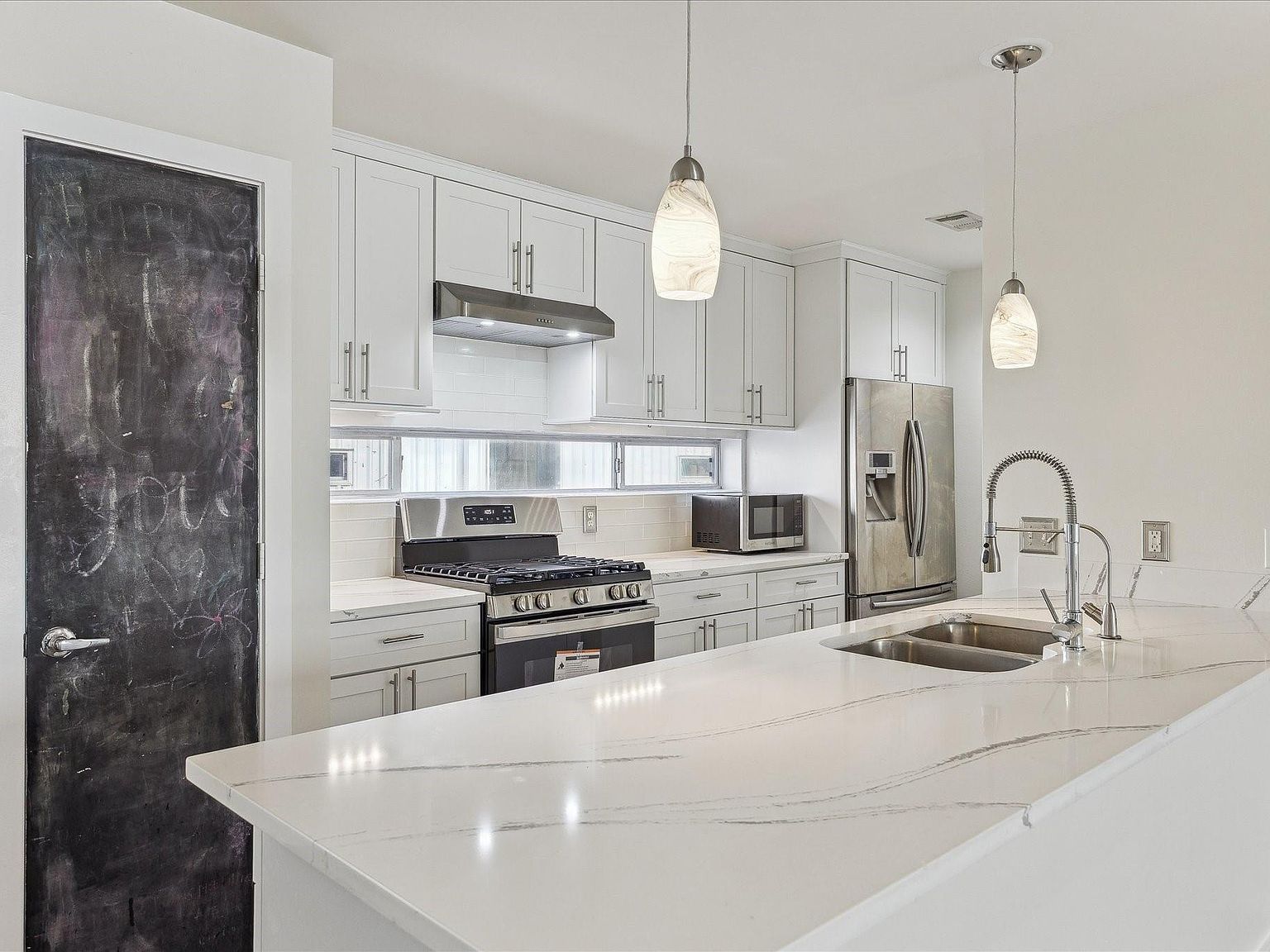 1617 Tuam St Houston, TX 77004 - Thumbnail 3