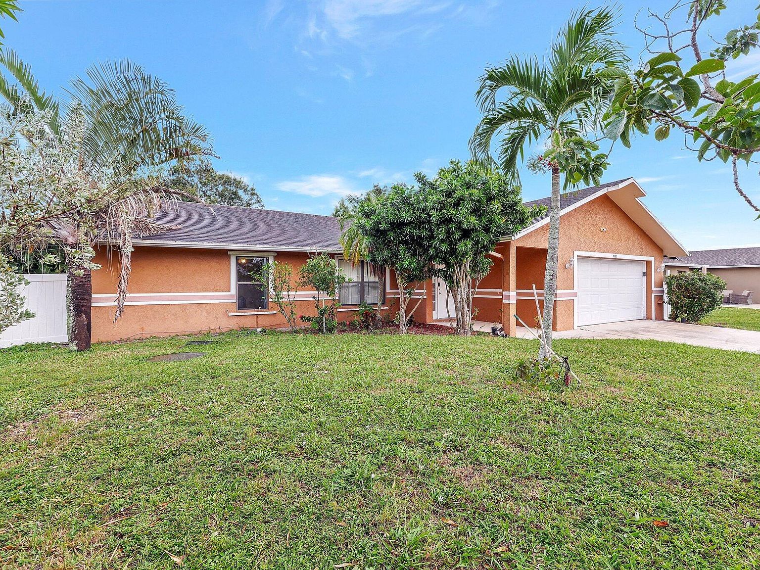 1925 SE Floresta Dr Port Saint Lucie, FL 34983 - Thumbnail 3