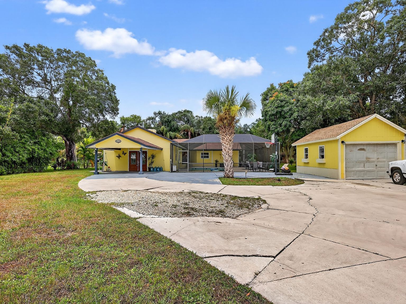 600 Gopher Hill Rd Fort Pierce, FL 34982 - Thumbnail 3