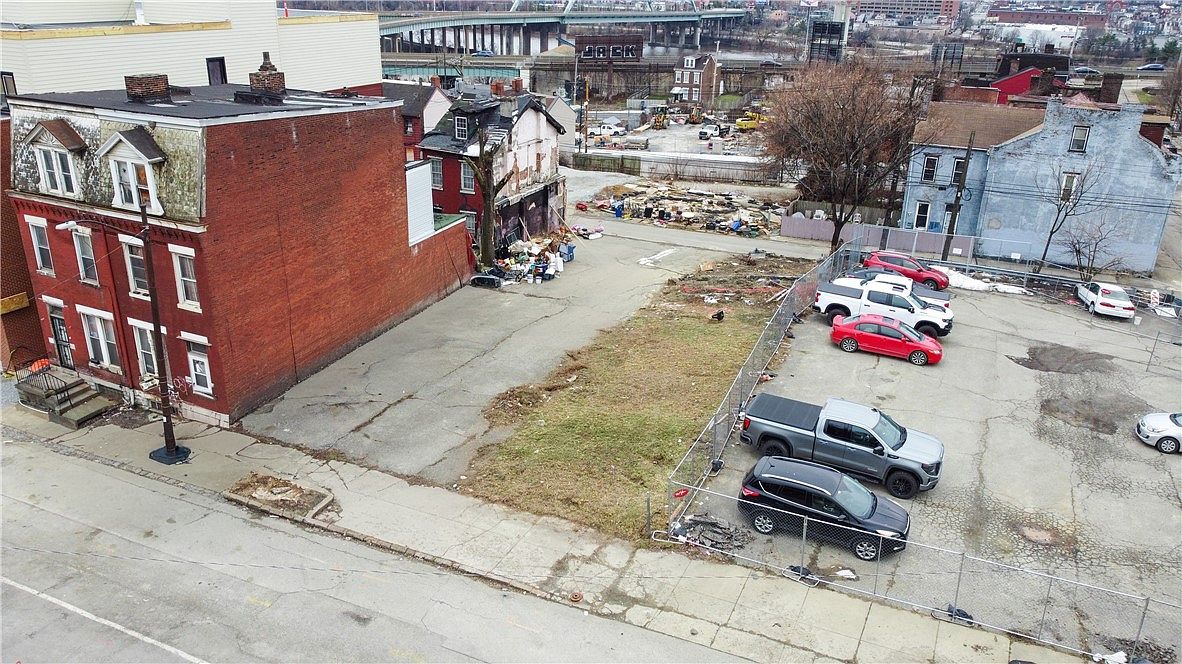 2106 5th Ave Pittsburgh, PA 15219 - Thumbnail 3