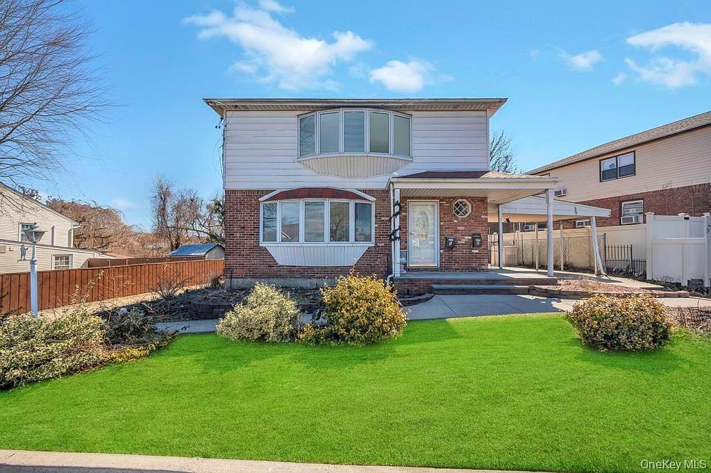 644 Broadway Bethpage, NY 11714 - Thumbnail 3