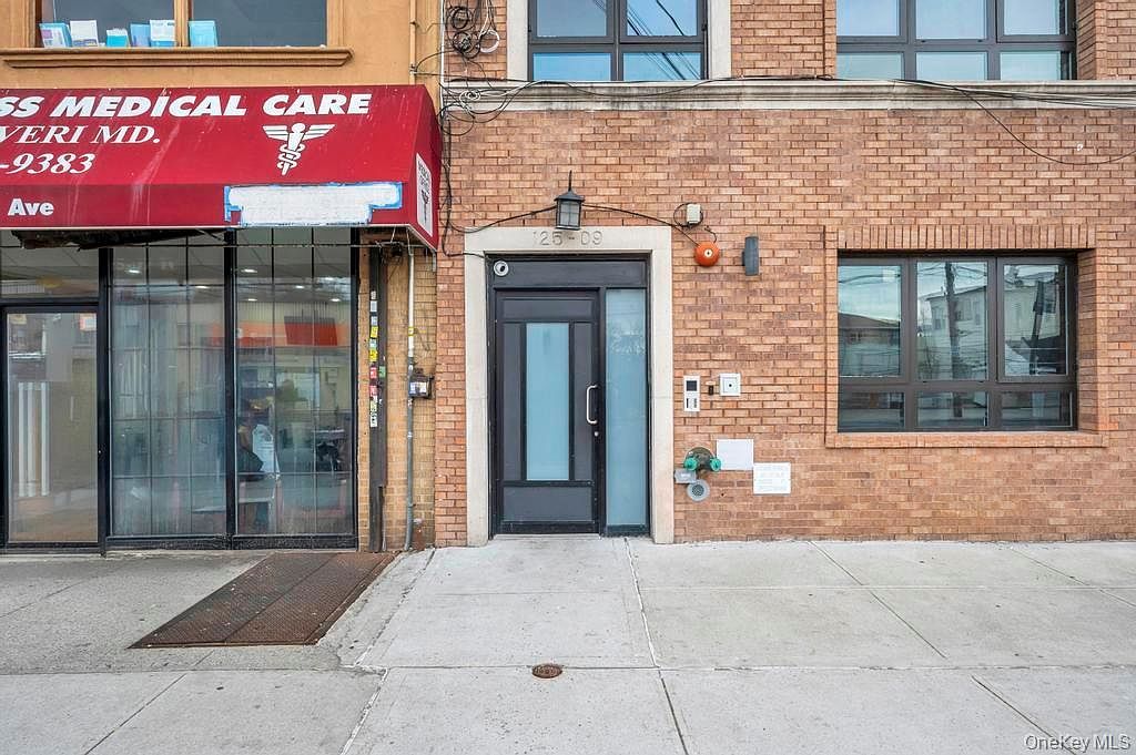 125-11 101st Ave South Richmond Hill, NY 11419 - Thumbnail 3