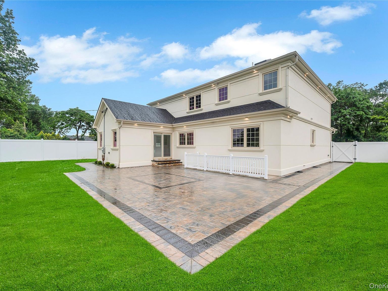 16 Violet Ave Hicksville, NY 11801 - Thumbnail 3