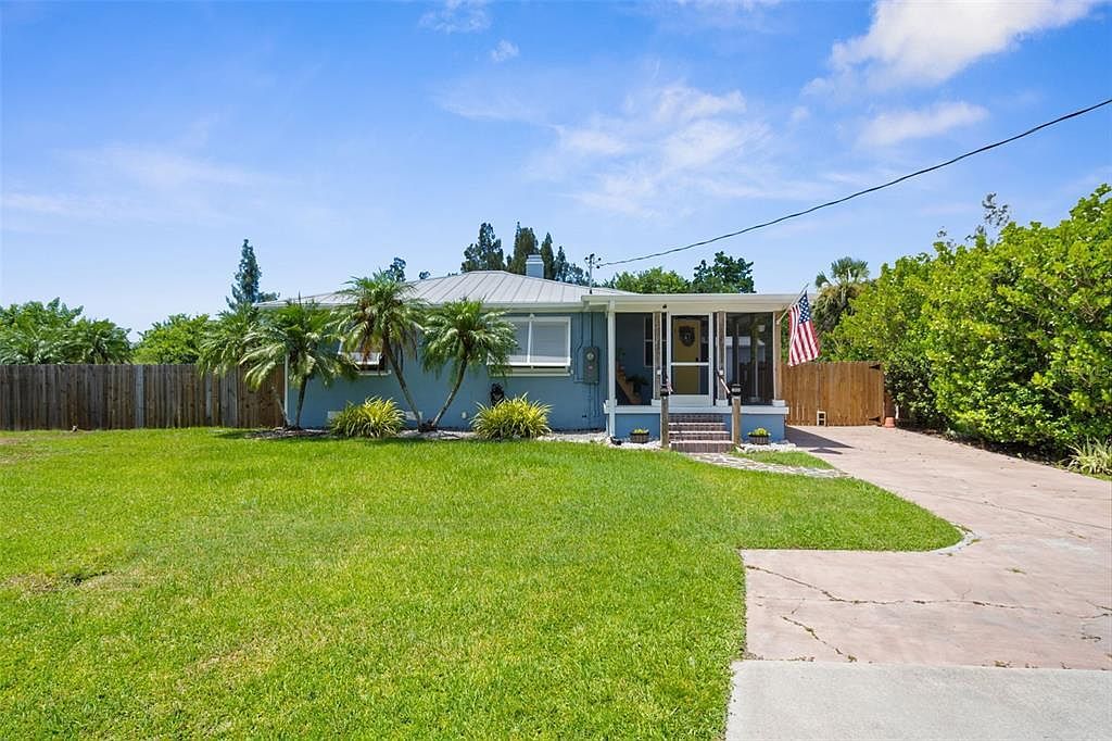 219 Darst Ave Punta Gorda, FL 33950 - Thumbnail 3