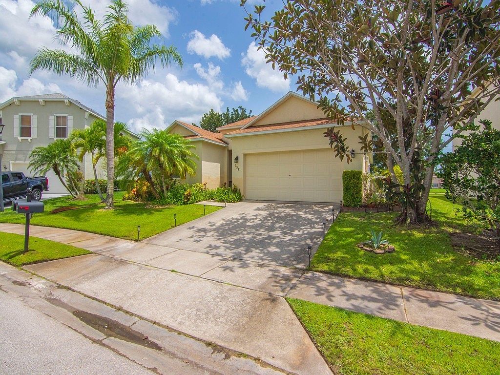 758 Carriage Lake Way Vero Beach, FL 32968 - Thumbnail 3