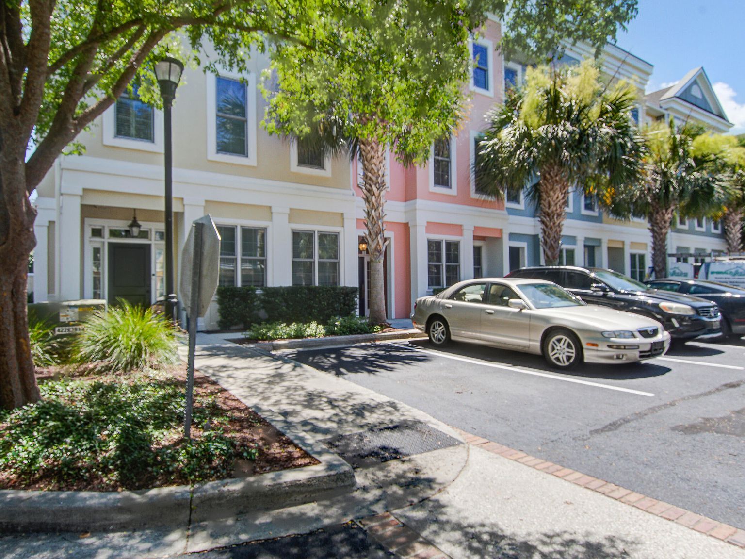 656 Coleman Blvd UNIT 402 Mount Pleasant, SC 29464 - Thumbnail 3