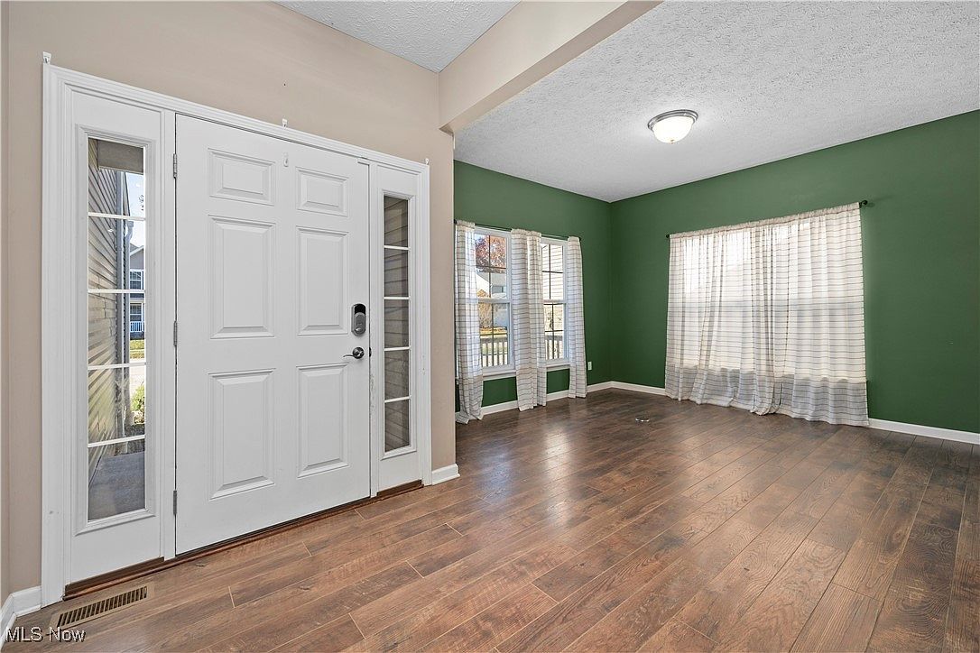 4657 Fields Way Lorain, OH 44053 - Thumbnail 3