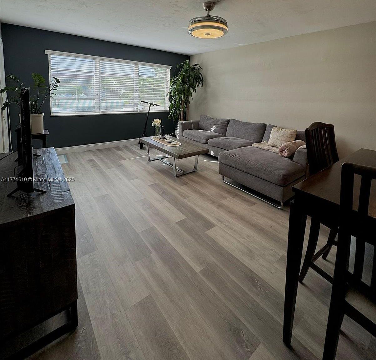 1530 NE 191st St APT 241 Miami, FL 33179 - Thumbnail 3