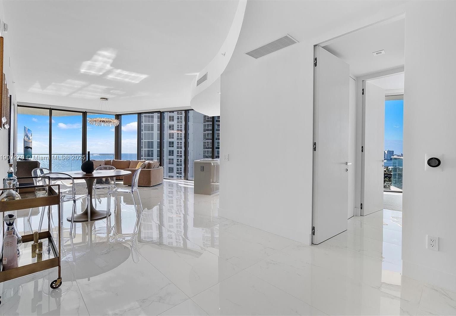 18975 Collins Ave UNIT 804 Sunny Isles Beach, FL 33160 - Thumbnail 3