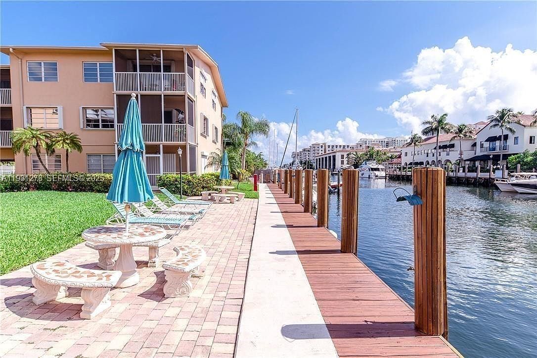 1510 SE 15th St APT 210 Fort Lauderdale, FL 33316 - Thumbnail 3