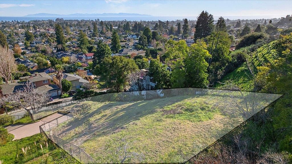 760 Escalona Dr Santa Cruz, CA 95060 - Thumbnail 3