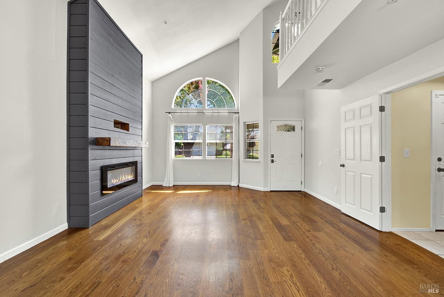 16 Winestone Ct Napa, CA 94558 - Thumbnail 3