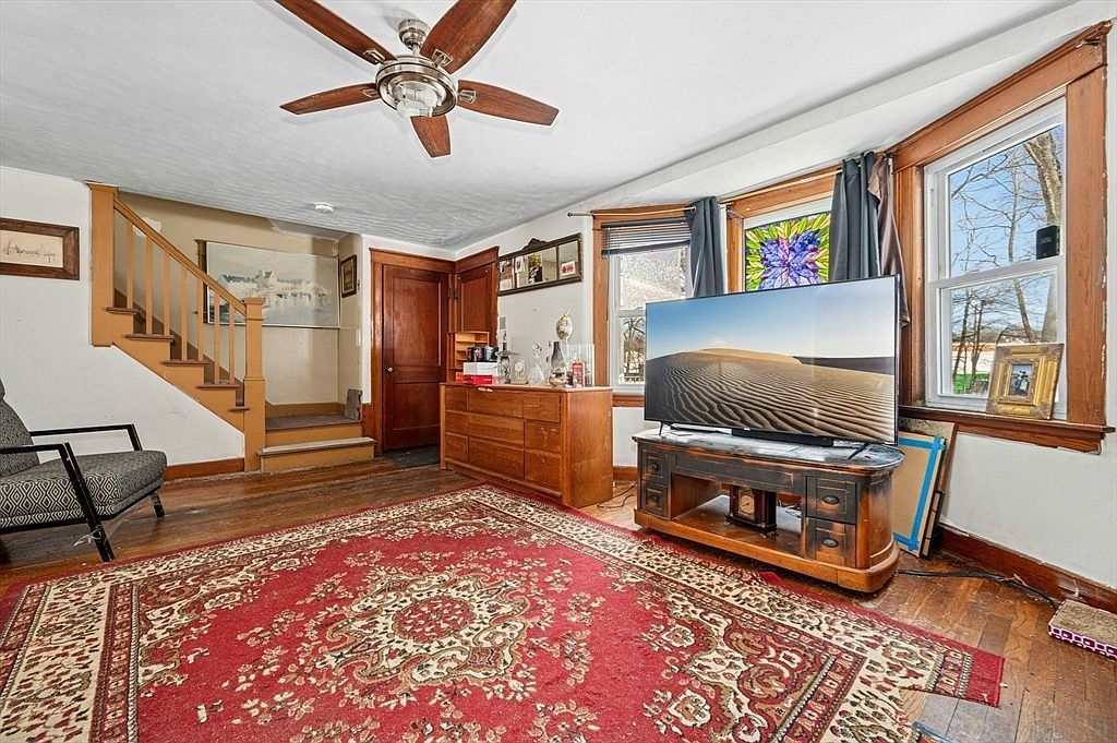 152 Beaverbrook Pkwy Worcester, MA 01603 - Thumbnail 3