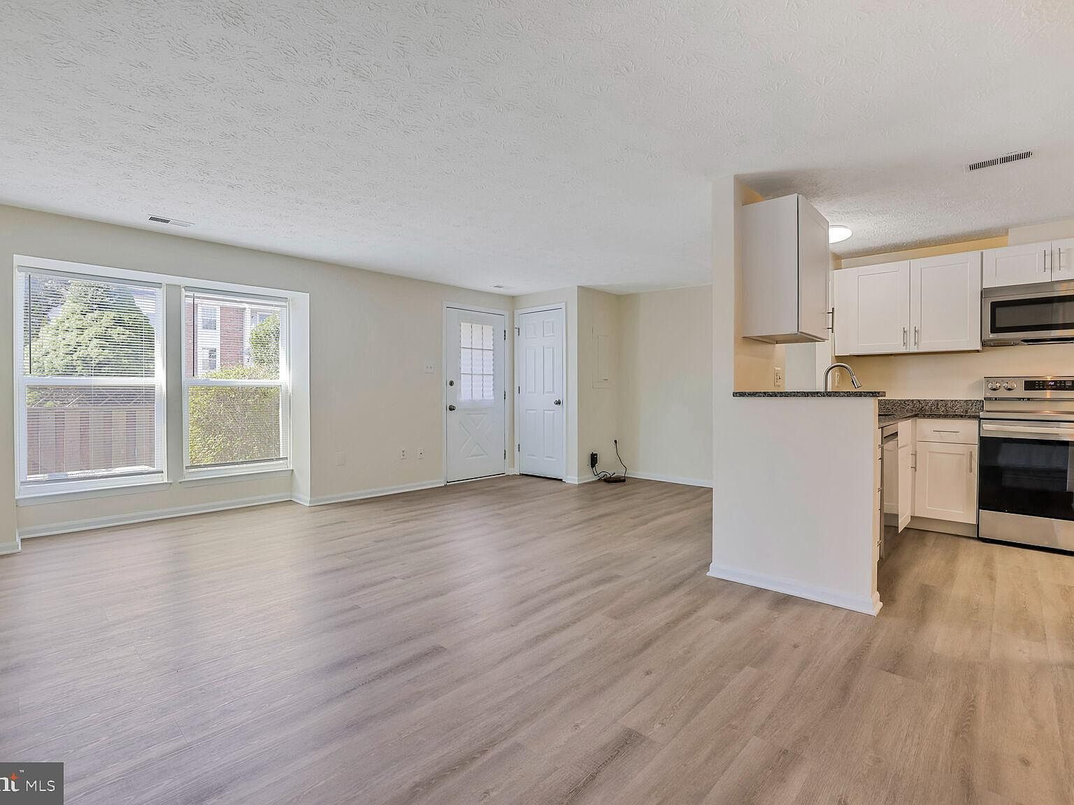 522 Palmtree Dr Gaithersburg, MD 20878 - Thumbnail 3