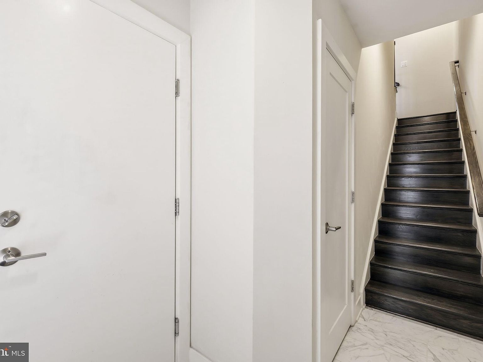 8033 Tribeca St Rockville, MD 20855 - Thumbnail 3