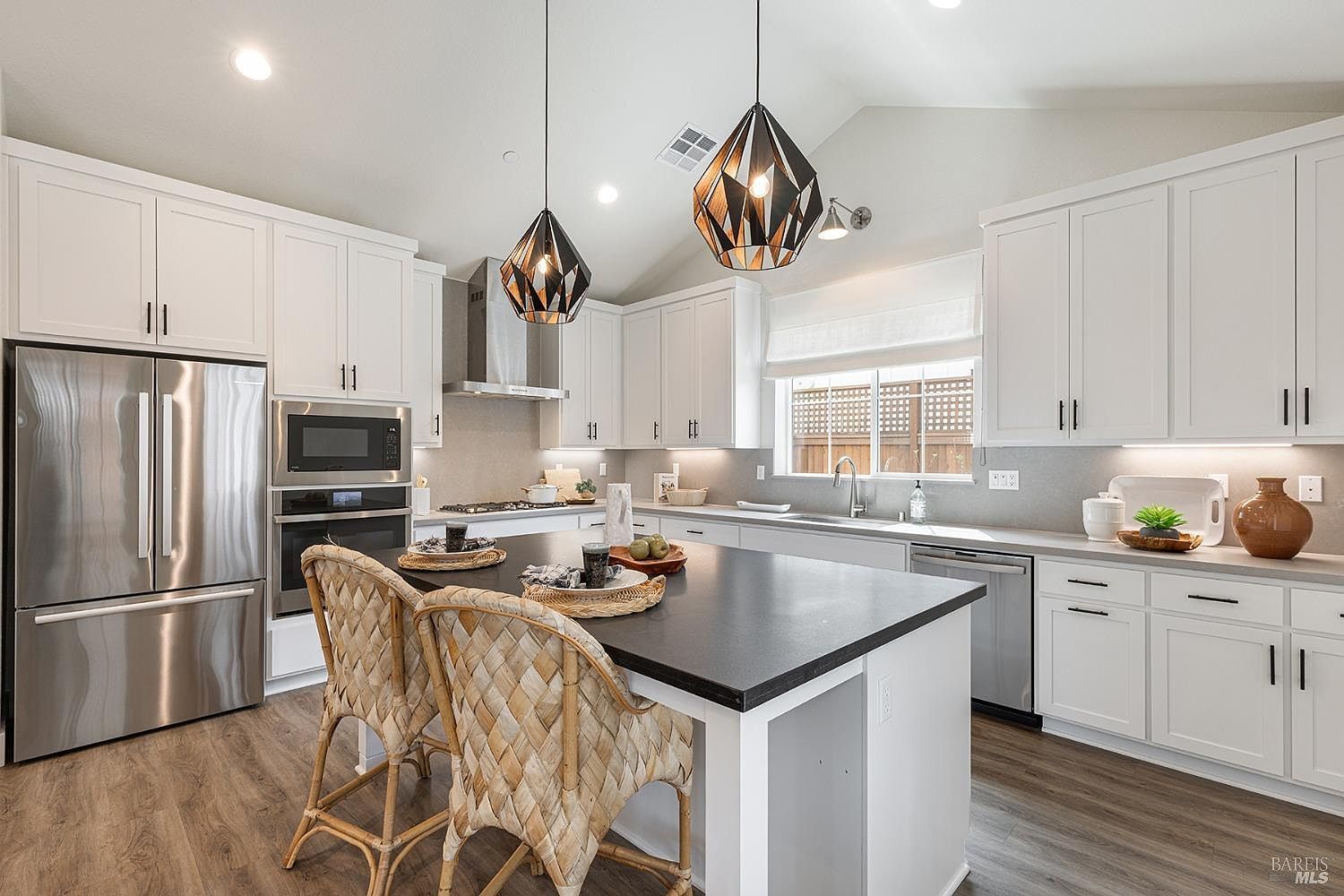 2056 Wine Country Ave Napa, CA 94558 - Thumbnail 3