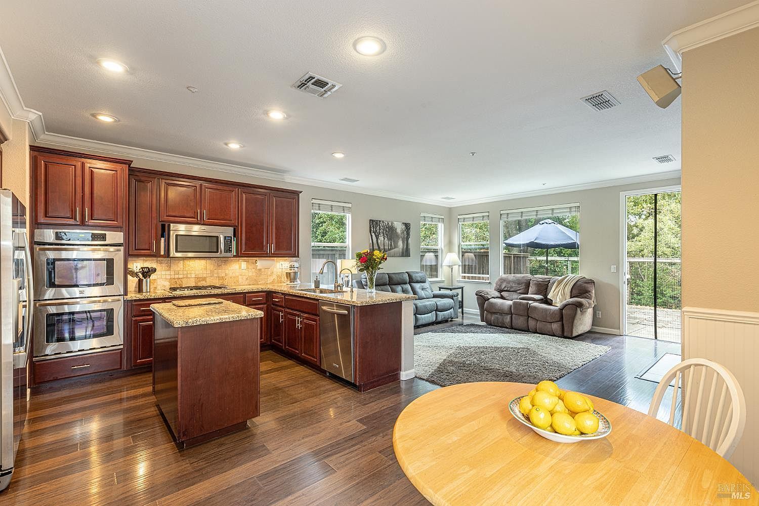 5 Blackberry Dr Napa, CA 94558 - Thumbnail 3