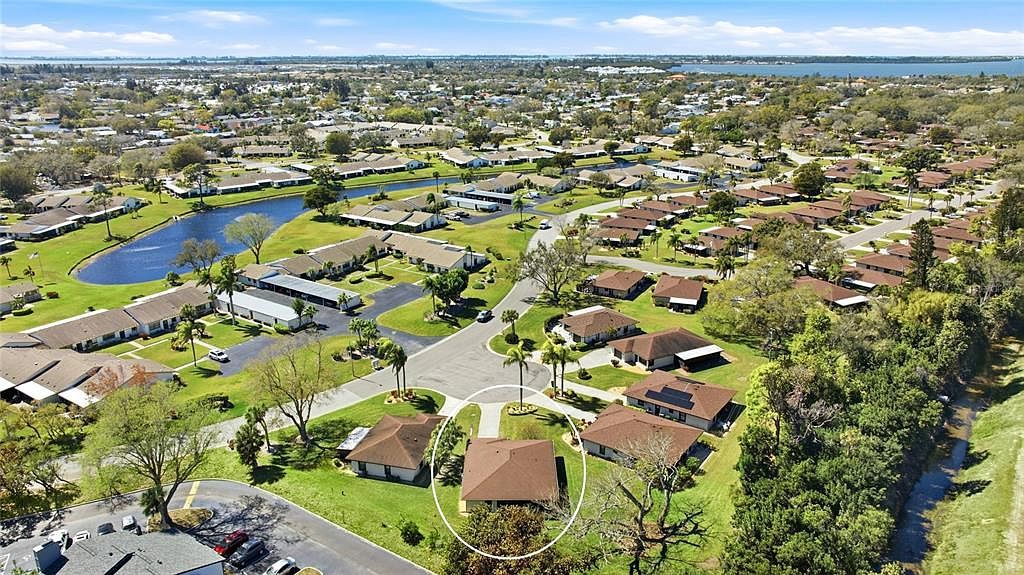 6204 Heritage Ln Bradenton, FL 34209 - Thumbnail 3