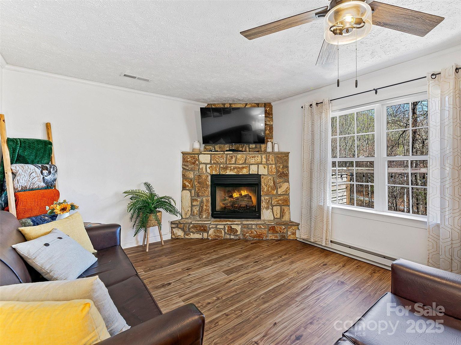 860 Creekside Dr Maggie Valley, NC 28751 - Thumbnail 3