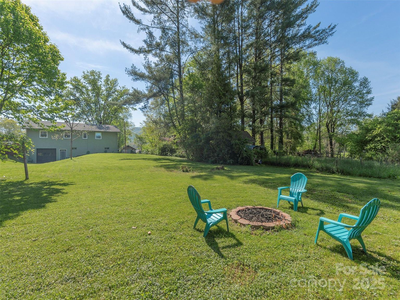 65 Lakeview St Clyde, NC 28721 - Thumbnail 3