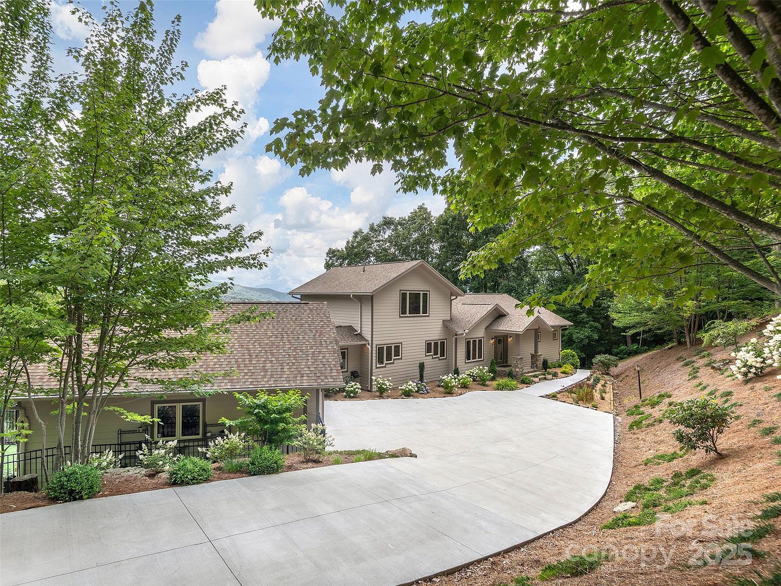 37 Enclave Dr Waynesville, NC 28786 - Thumbnail 3