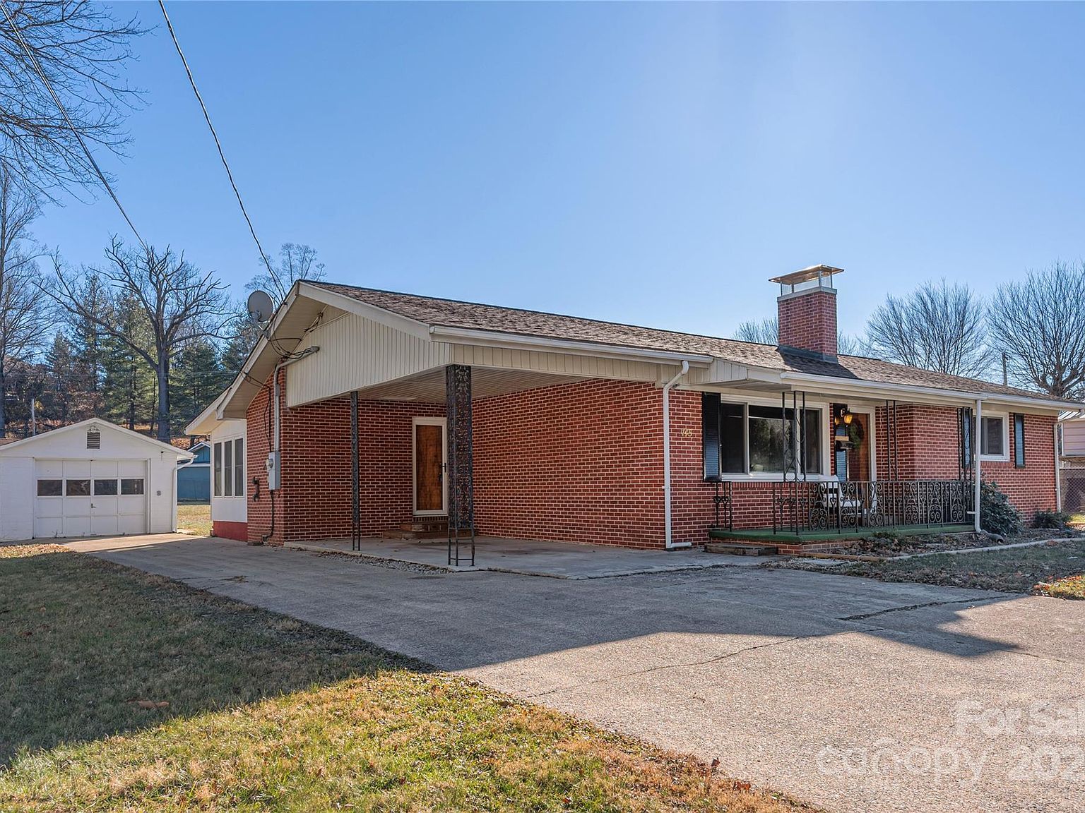 145 Killian St Waynesville, NC 28786 - Thumbnail 3