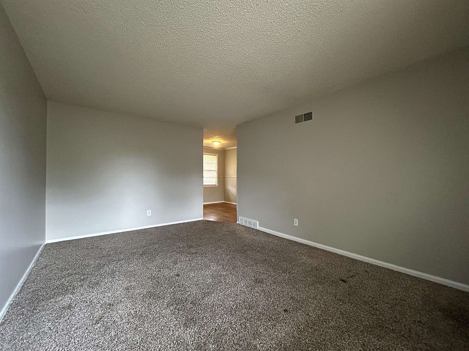 1809 Cherry Rd Memphis, TN 38117 - Thumbnail 3