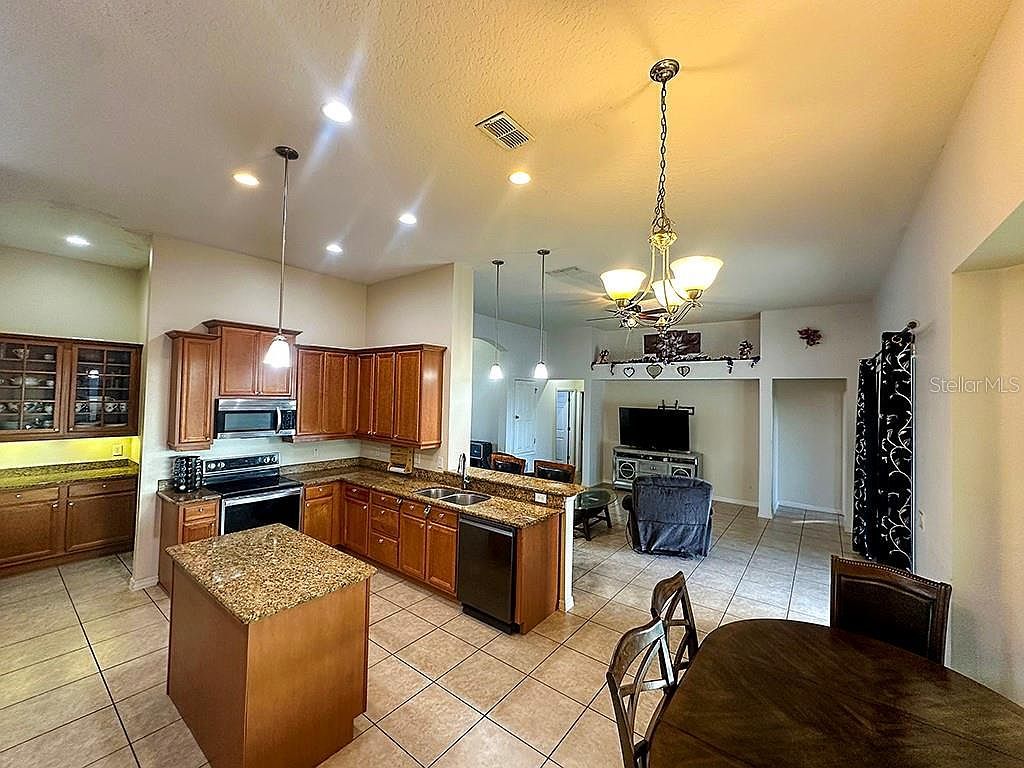 728 Longford Loop Apopka, FL 32703 - Thumbnail 3