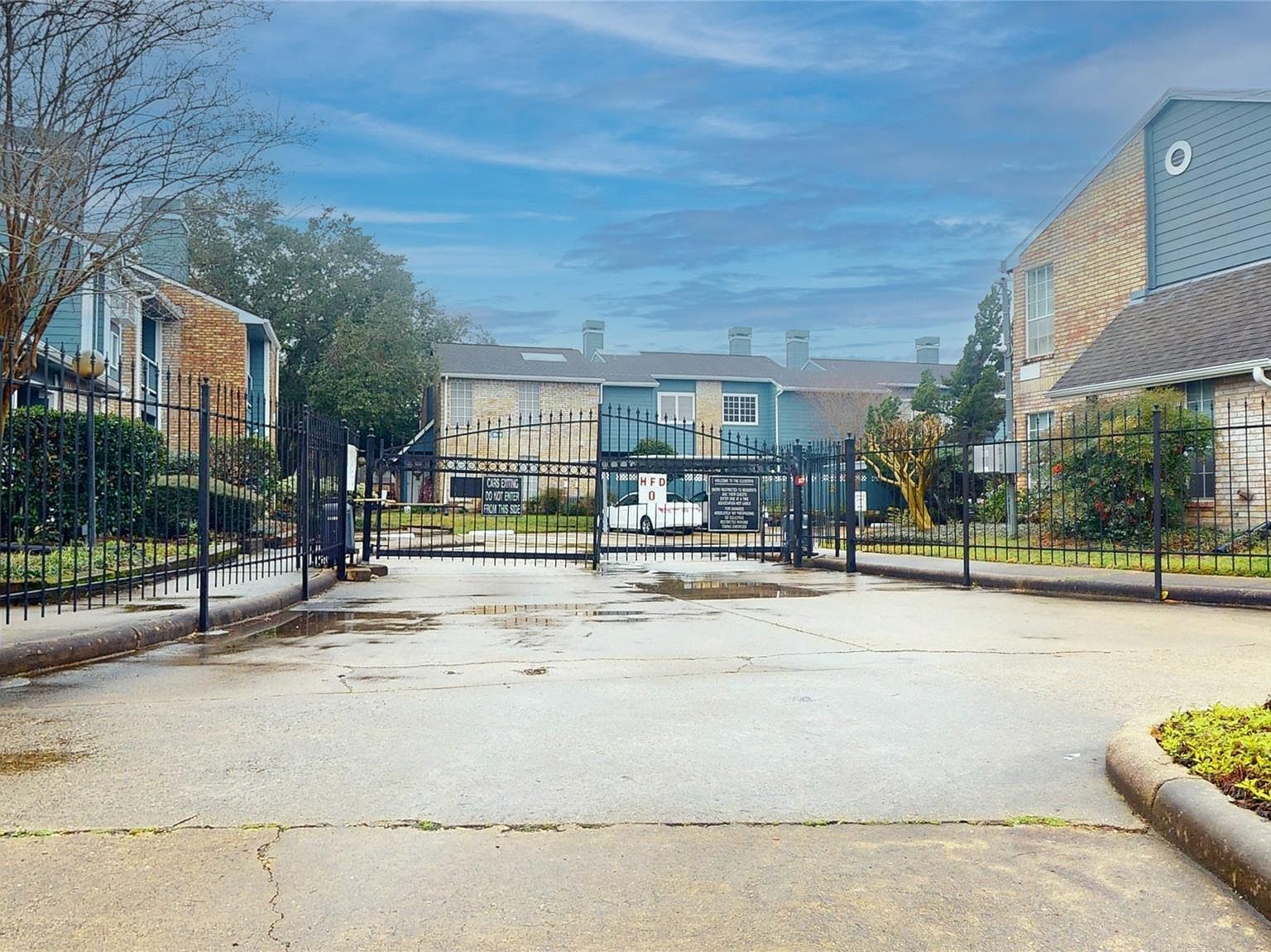 2323 Fairwind Rd APT 860 Houston, TX 77062 - Thumbnail 3