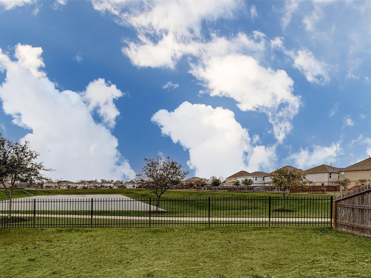 4830 Lucky Fawn Ln Richmond, TX 77406 - Thumbnail 3