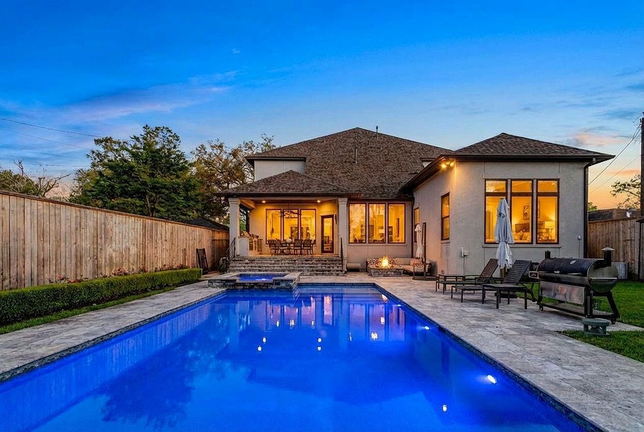 2111 Saxon Dr Houston, TX 77018 - Thumbnail 3