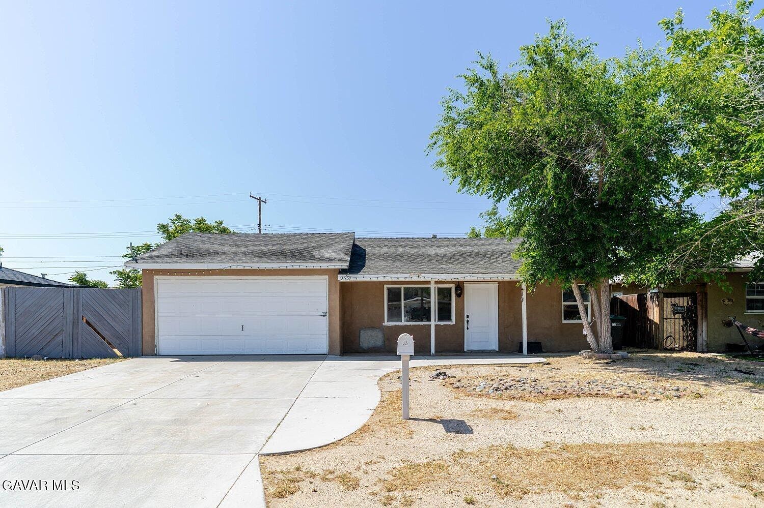 232 E Avenue P5 Palmdale, CA 93550 - Thumbnail 3