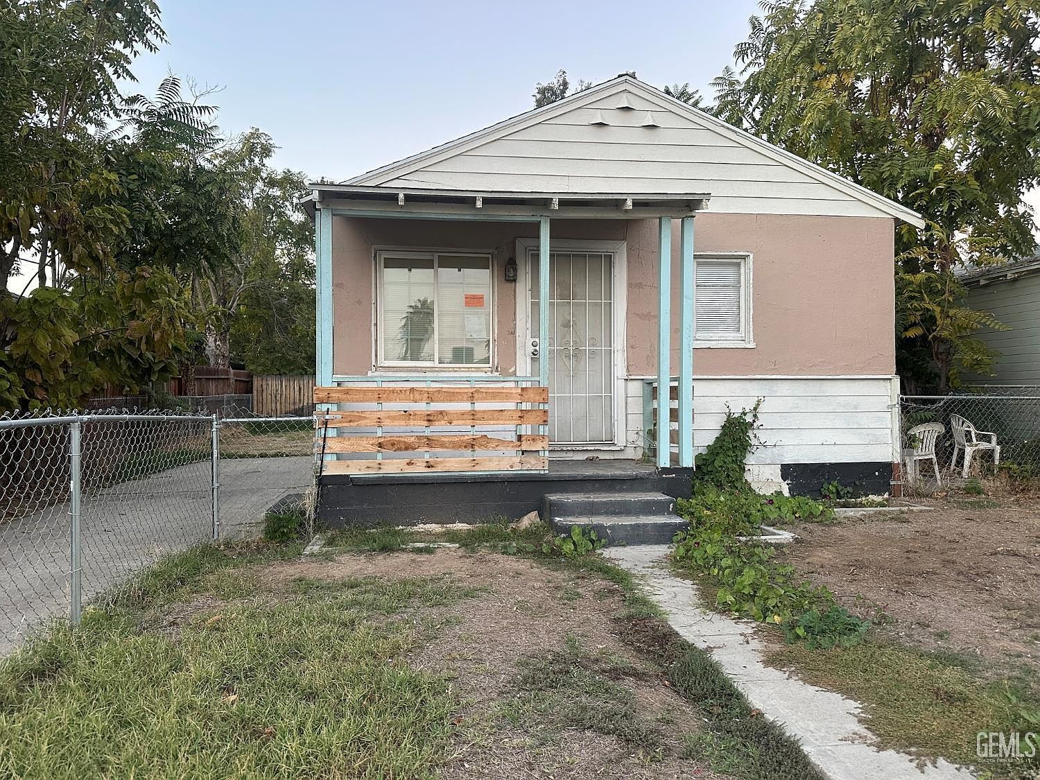 304 Woodrow Ave Bakersfield, CA 93308 | Multi Family