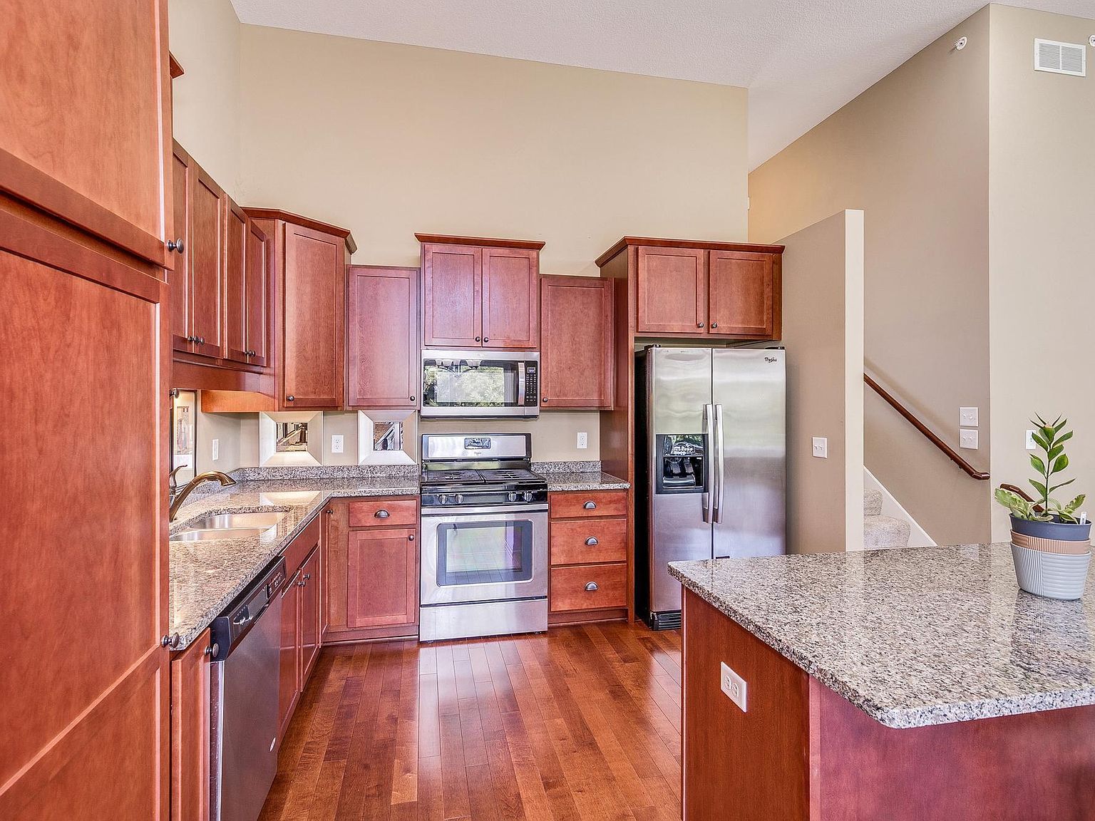 2576 Waterfall Way NW Prior Lake, MN 55372 - Thumbnail 3