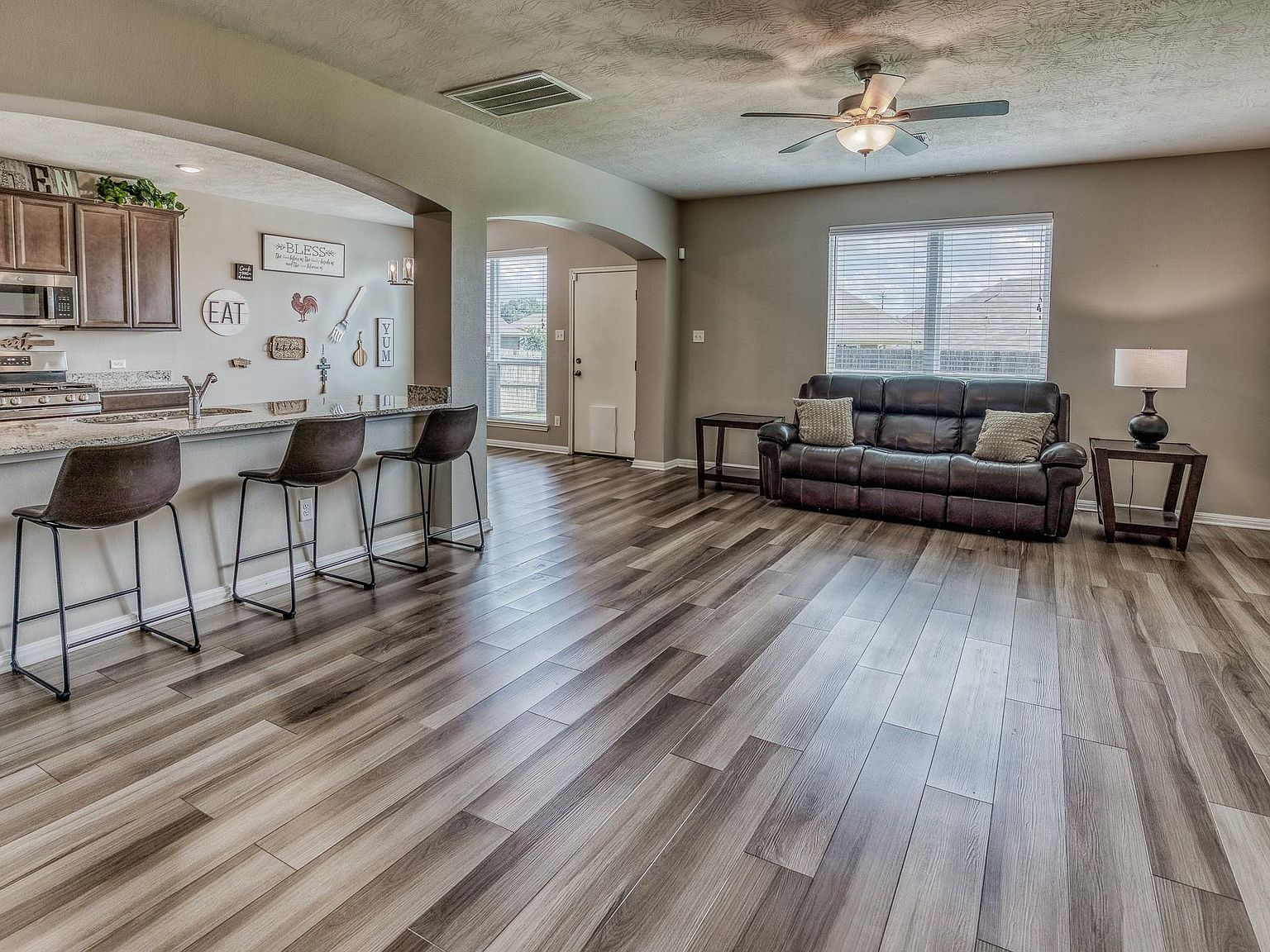 1011 Harvest Ln Brenham, TX 77833 - Thumbnail 3