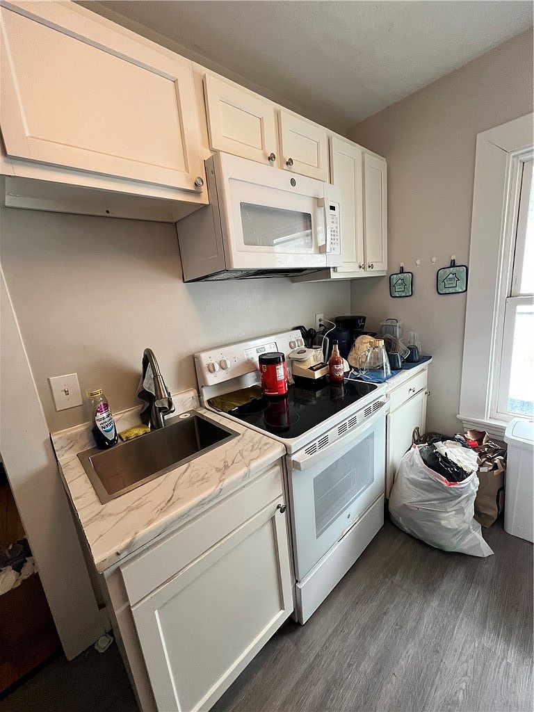 10 Selye Ter Rochester, NY 14613 - Thumbnail 3
