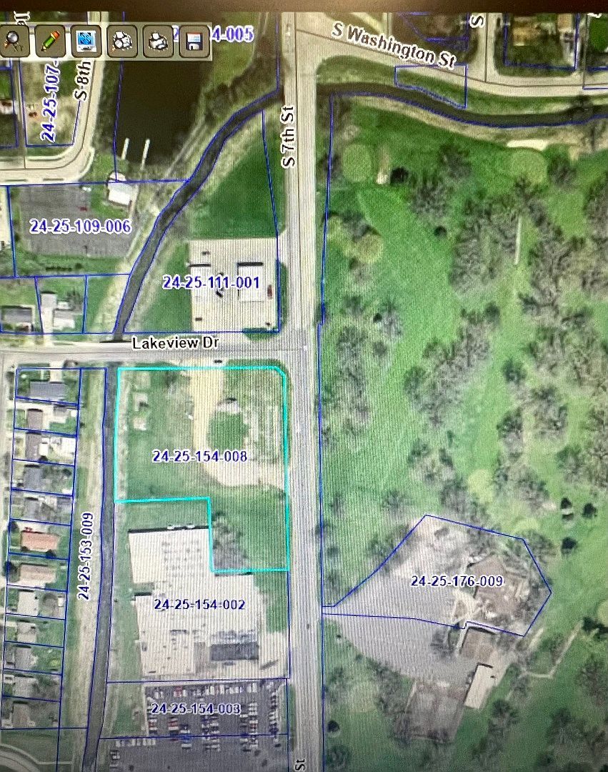 420 S 7th St Rochelle, IL 61068  | Land/Lot