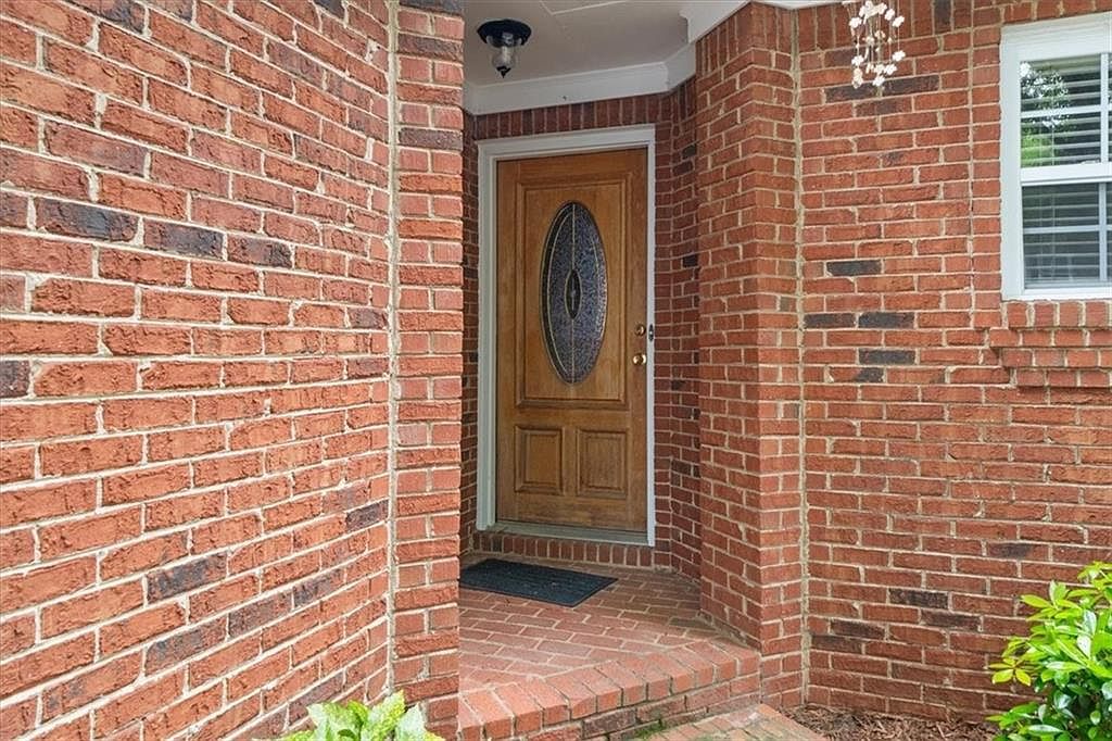 59 Townview Dr Alpharetta, GA 30022 - Thumbnail 3