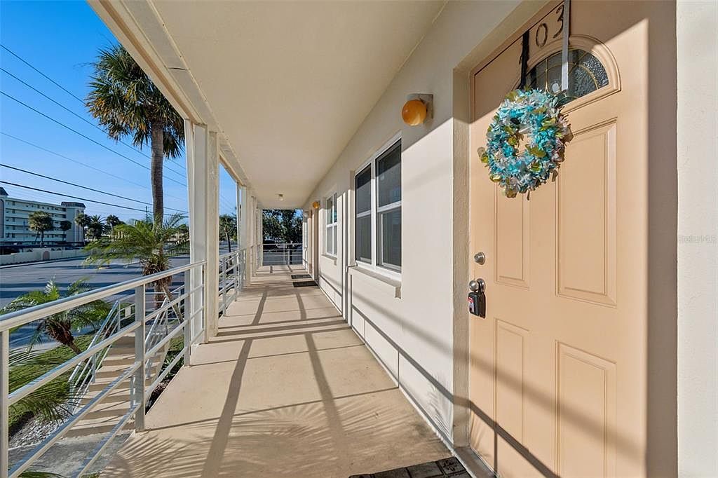 4565 Duhme Rd APT 203 Saint Petersburg, FL 33708 - Thumbnail 3