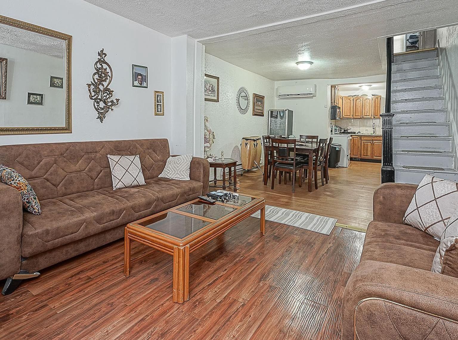 2106 N Orianna St Philadelphia, PA 19122 - Thumbnail 3