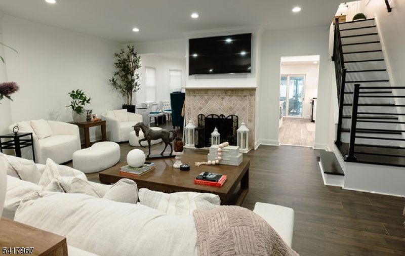 290 Elm Ave Bogota, NJ 07603 - Thumbnail 3