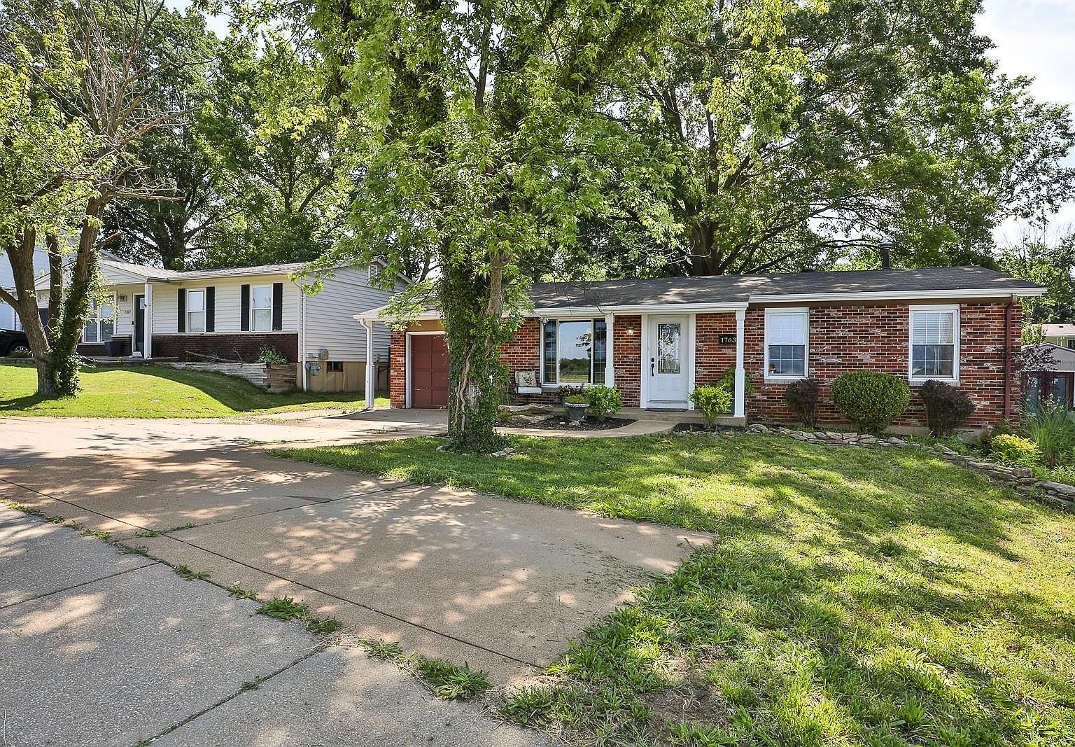 1763 Hawkins Rd Fenton, MO 63026 - Thumbnail 3