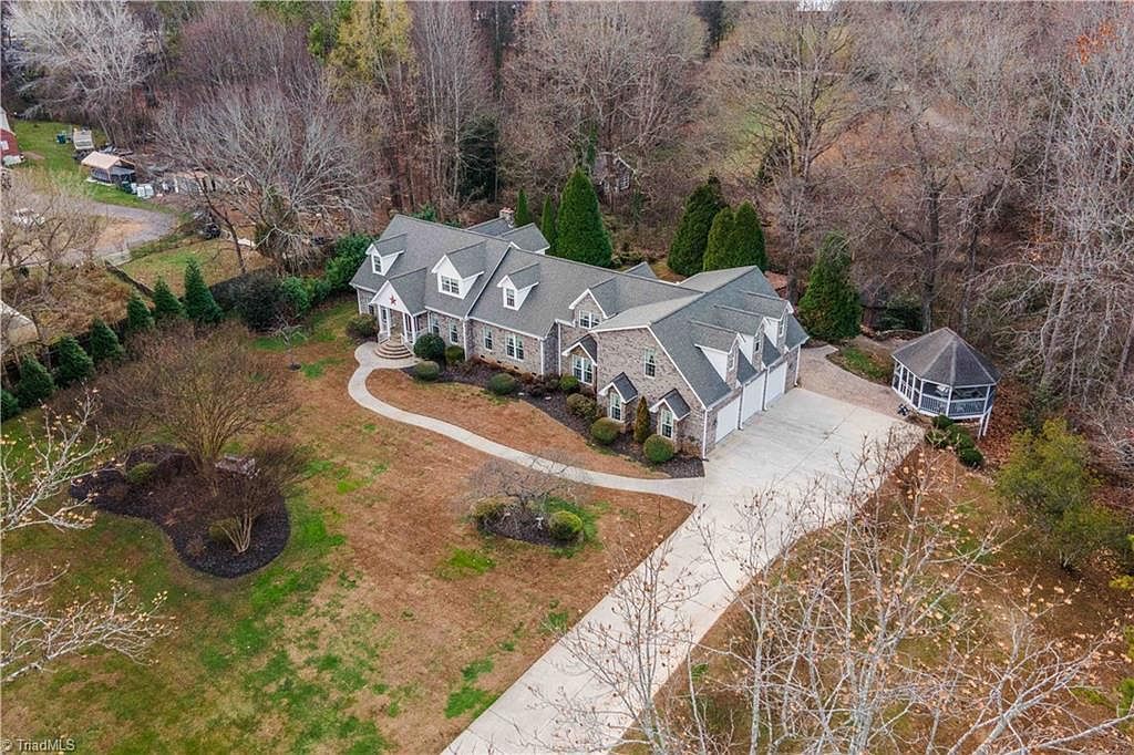 1090 Mop Bucket Dr Salisbury, NC 28147 - Thumbnail 3