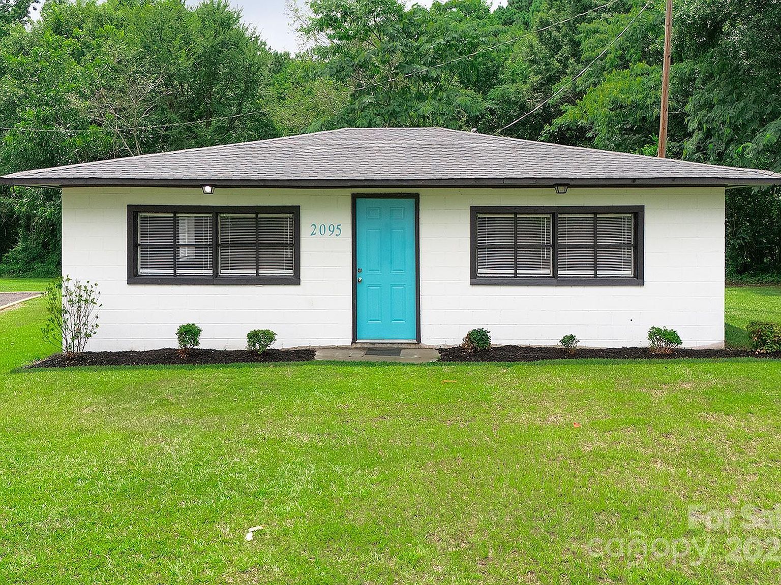 2091 & 2095 Catawba River Rd Fort Lawn, SC 29714 - Thumbnail 3