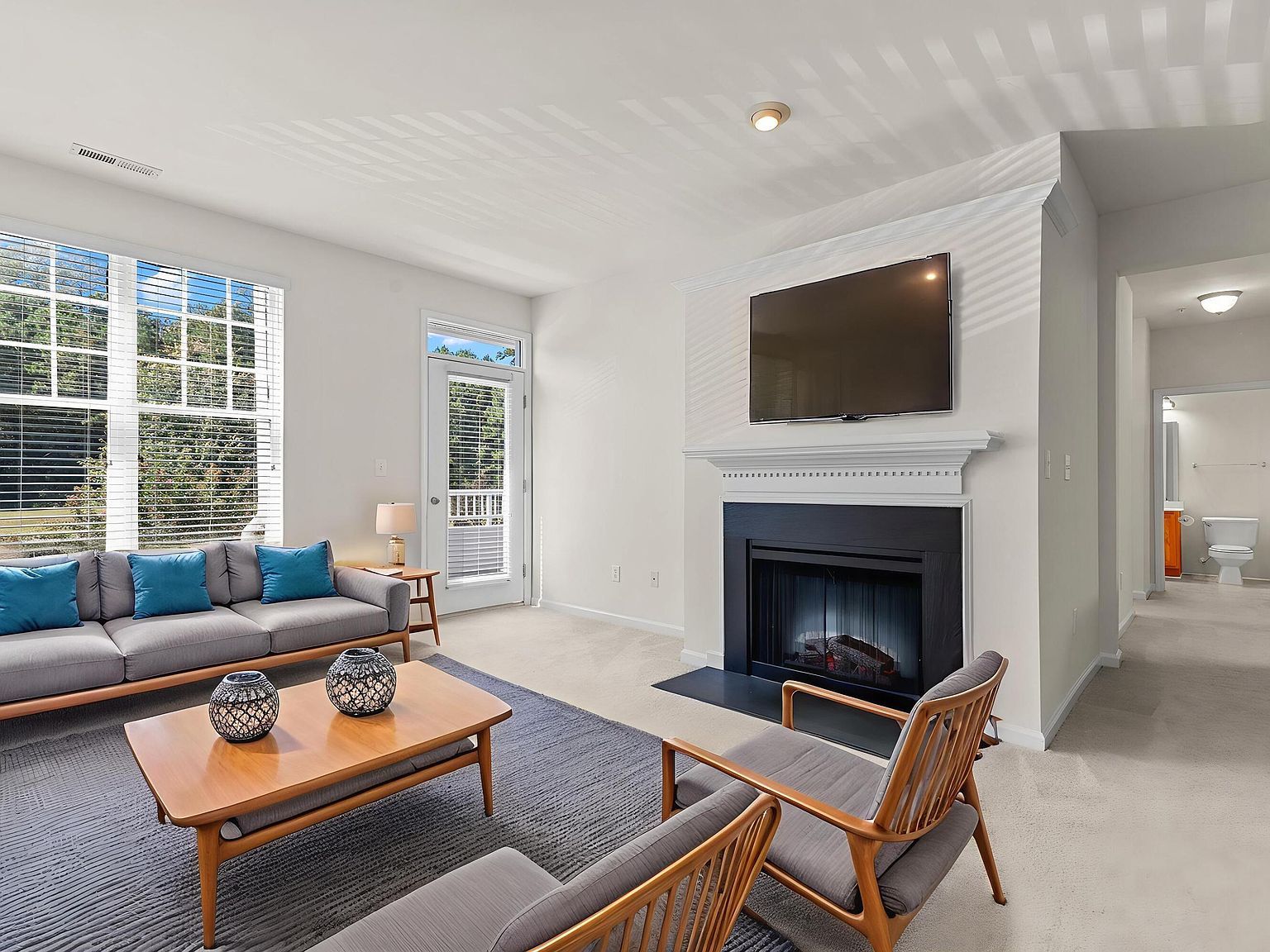 427 Eyam Hall Ln Apex, NC 27502 - Thumbnail 3