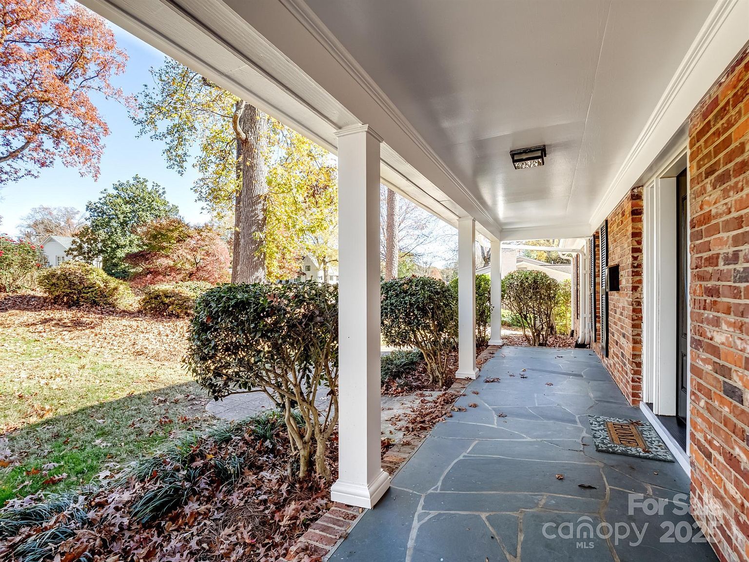 2111 Sagamore Rd Charlotte, NC 28209 - Thumbnail 3
